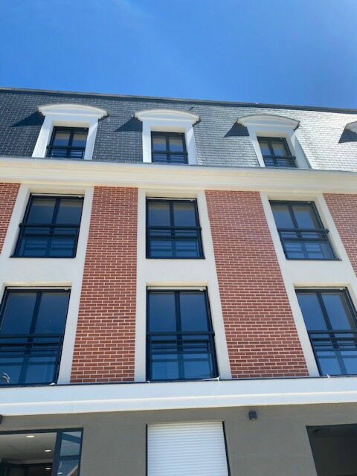 extérieur résidence étudiante Simone Veil à Neuilly-Plaisance - Arpej