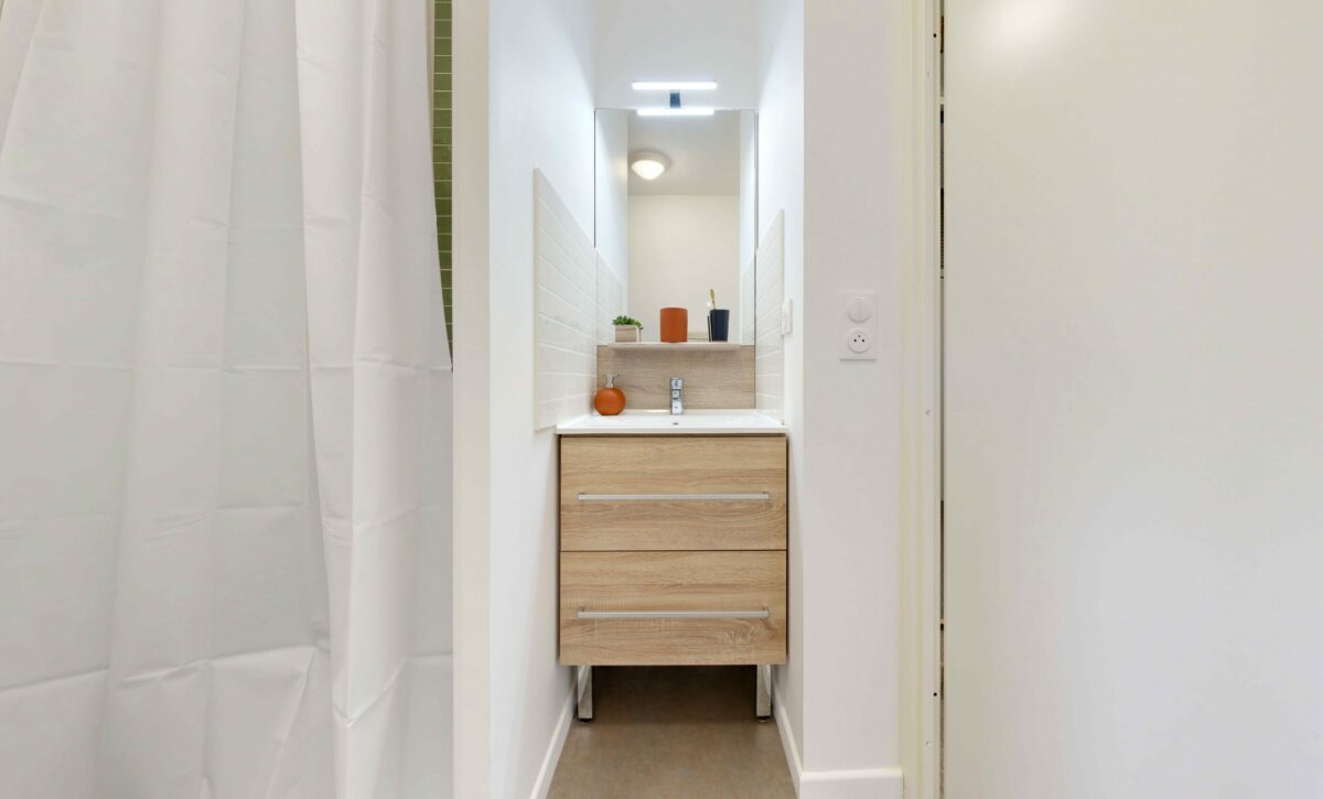 Salle de bain résidence étudiante Raymond Aron à La Garenne-Colombes - ARPEJ