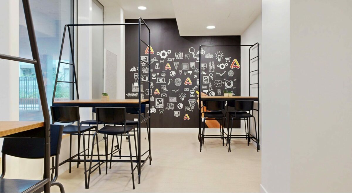 workplace résidence étudiante Danielle Casanova à Paris 18ème - ARPEJ