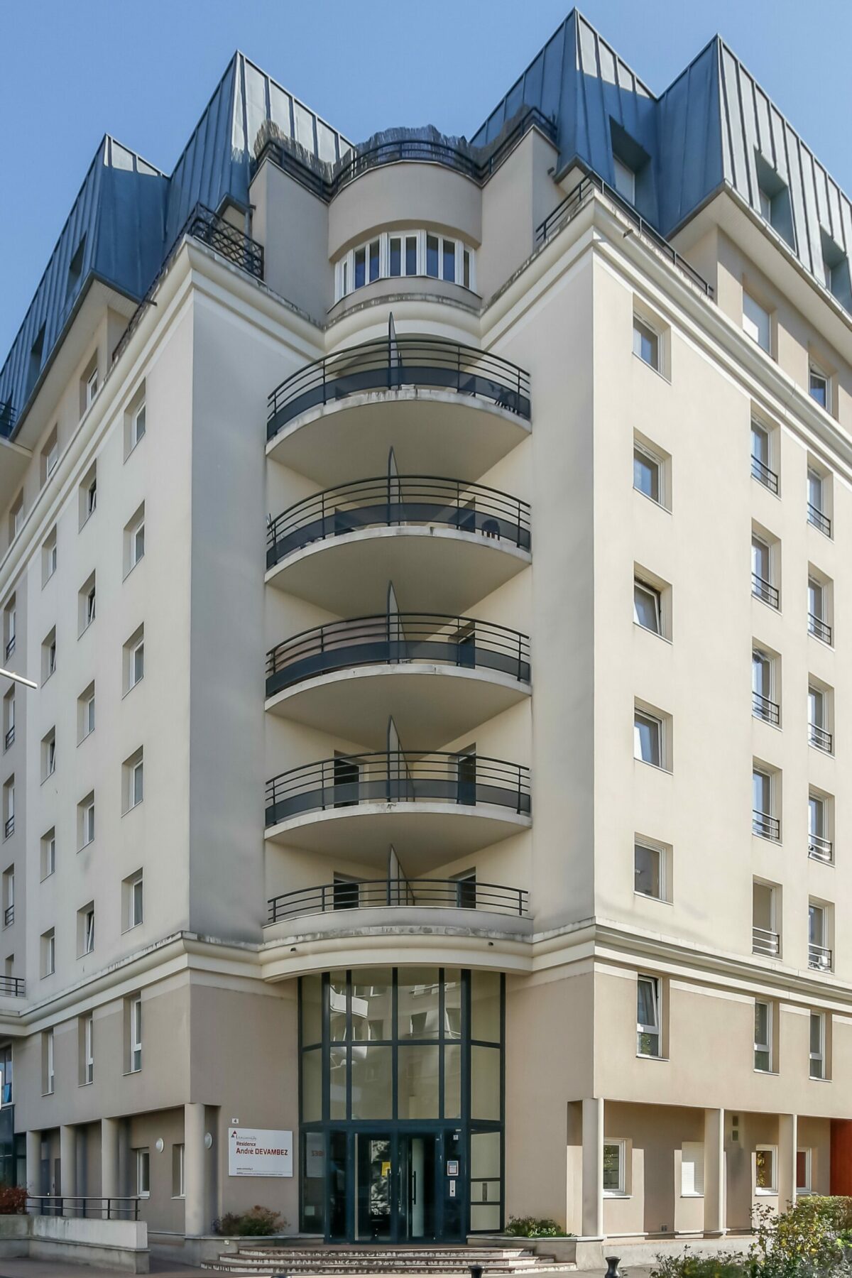extérieur résidence étudiante Andre Devambez à Neuilly-Plaisance - Arpej