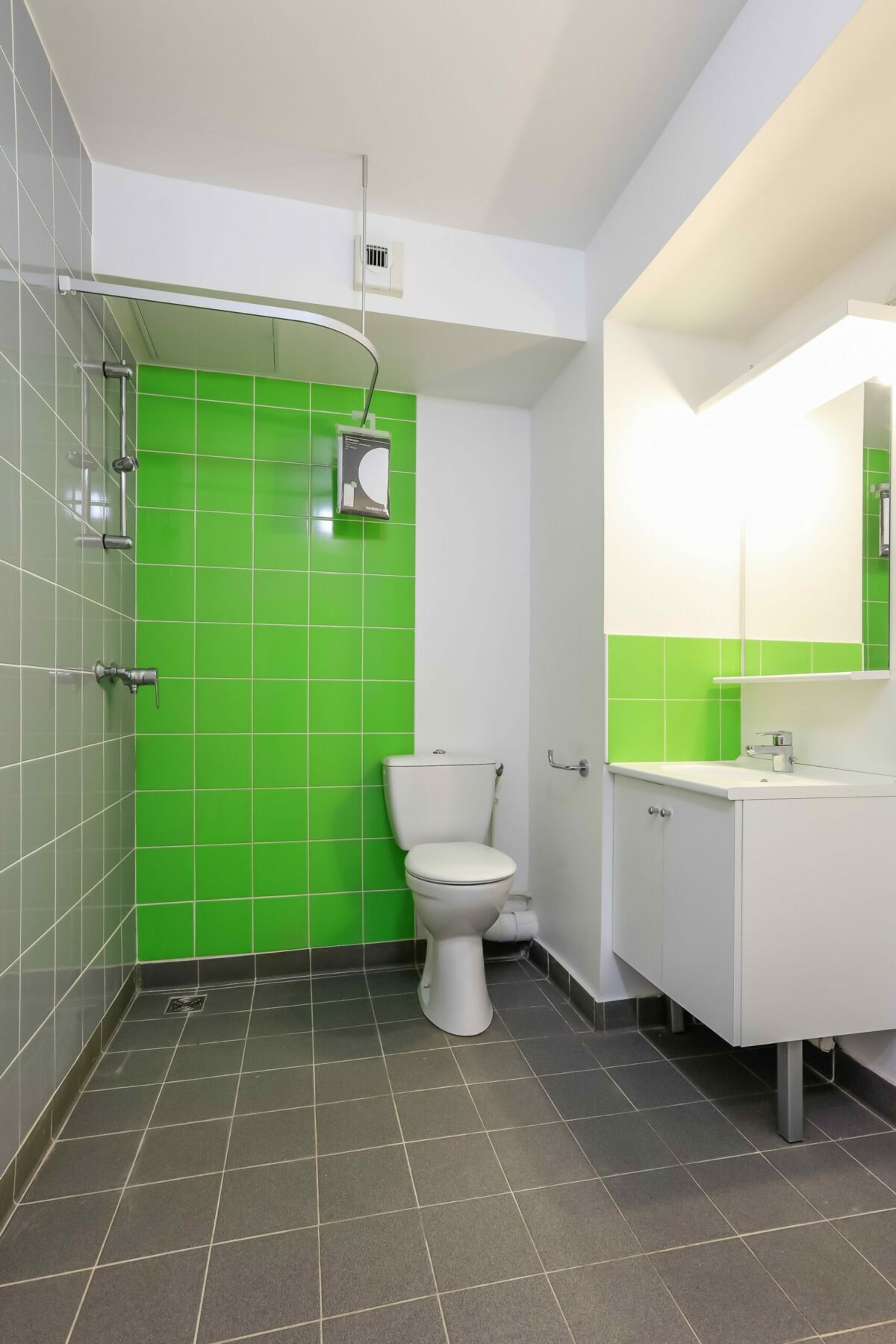 salle d'eau résidence étudiante Frida Kahlo à Montreuil - Arpej