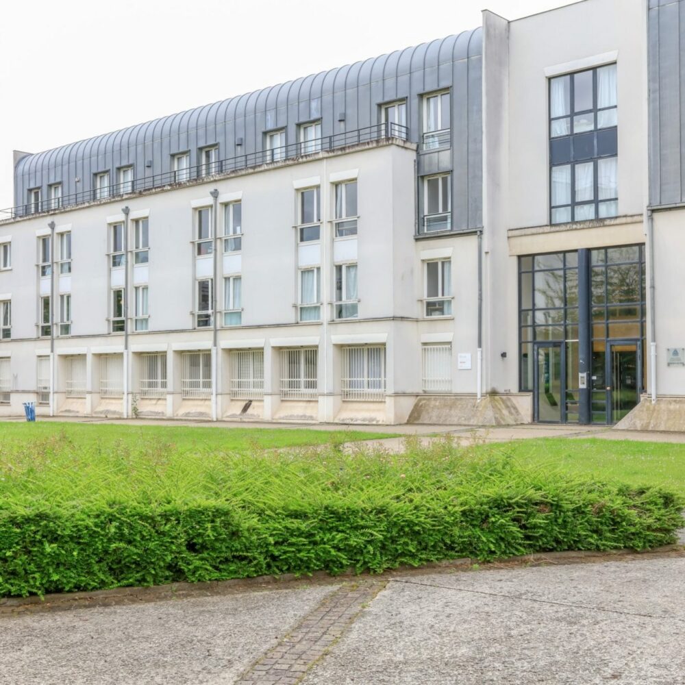 extérieur résidence étudiante Meunier à Champs-sur-Marne - ARPEJ