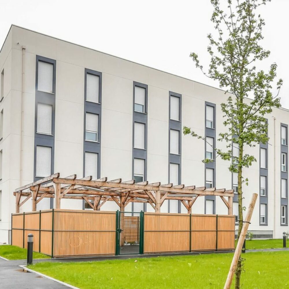 extérieur résidence étudiante Val Pompadour à Valenton - ARPEJ
